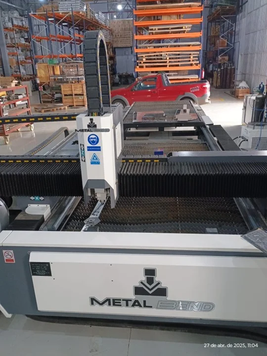 Máquina de corte chapa