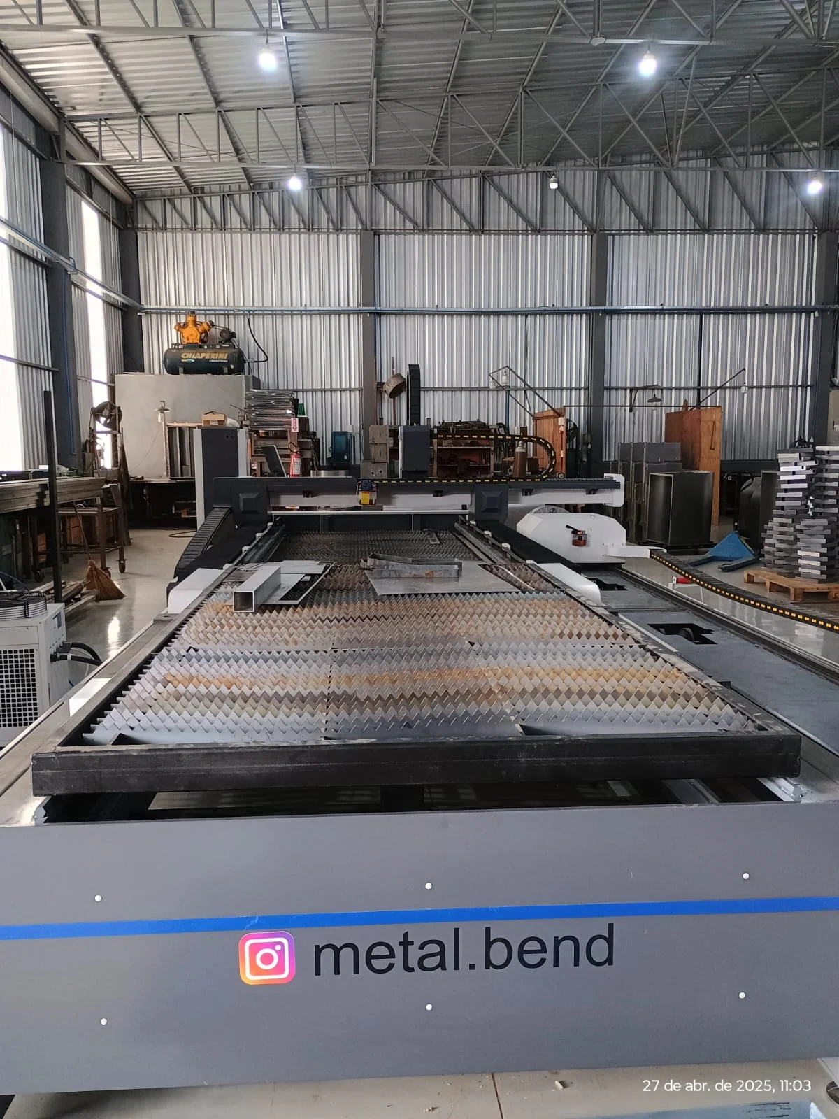 Máquina de corte a laser metal industrial